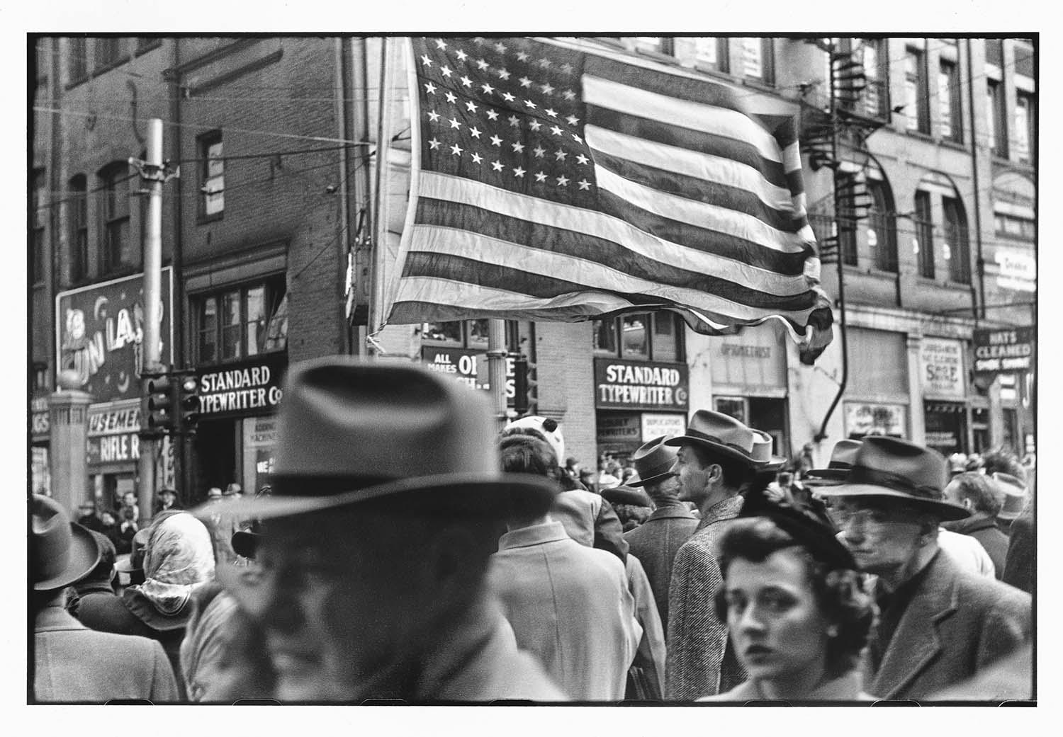 Finding the lost negatives of a young Elliott Erwitt | World